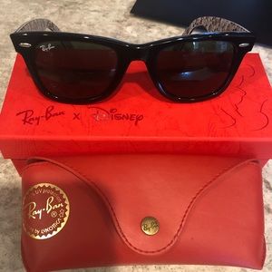 Authentic DisneyxRayBan original wayfarer